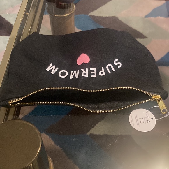 NWT LATC Supermom Pouch - Picture 3 of 3